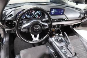 Mazda MX-5 Miata RF Club Luxury d'occasion à prix réduit, modèle 2025, à vendre - Product Image 2
