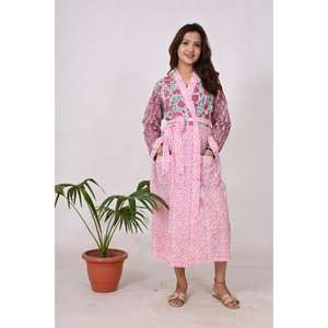ชุดคลุมกิโมโนลำลองสไตล์โบฮีเมียนลายดอกไม้ปะติดปะต่อ ทำด้วยมือ เนื้อผ้านุ่มเบาสบาย ชุดนอน 100% ผ้าฝ้ายอินเดีย พิมพ์ลายบล็อกธรรมชาติ - Product Image 1