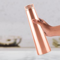 Bouteille d'eau en cuivre de qualité standard de 32oz 950ml avec sac de transport en toile 100% verres en cuivre pur pour l'eau