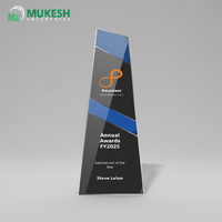 Trophée Souvenir Sportif en Acrylique Mukesh Enterprise – Durable, Poli, Détails Gravés, Impression Letterpress, Promotionnel, Apex Summit