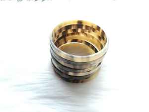 Brazalete Curvo de Cuerno de Búfalo Hecho a Mano para Mujer y Hombre, Brazalete de Cuerno Natural Antiguo Hecho a Mano - Product Image 4