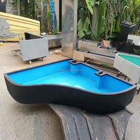Grand aquarium moderne et écologique sur mesure avec plusieurs modes de filtration, design en verre sans cadre pour projet de jardin de villa