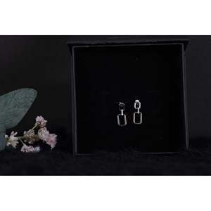 NOVAMART Fine Silverings 925 Sterling <b>Silver</b> <b>Drop</b> <b>Earrings</b> Geometric & Flower Pattern Gold Plated with Pear Diamond for Wedding - Product Image 1