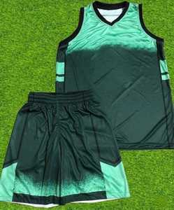 Short de basket-ball en polyester léger et respirant brodé sur mesure short de basket-ball noir en vrac pour hommes en maille - Product Image 4