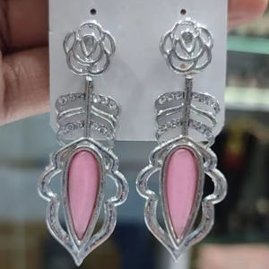 PENDIENTES DE GOTA DE CRISTAL Y CRISTAL CLARO A LA MODA CON CIERRE DE LEAVEBACK EN RODIO CONJUNTO DE PENDIENTES DE MODA PARA MUJER - Product Image 1