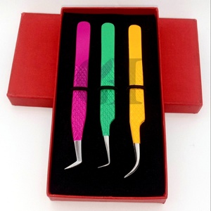 Pince à épiler en acier inoxydable courbée à 90 degrés, avec revêtement en poudre de différentes couleurs, poignée diamantée, anti-magnétique, anti-statique et à dents crantées - Product Image 1