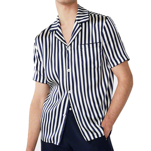 เสื้อใส่นอนผ้าไหมซาตินสำหรับผู้ชายเสื้อเชิ้ตแขนสั้นสีดำขาวดำ - Product Image 1