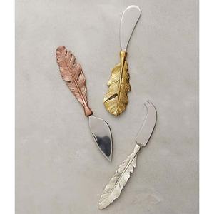 ชุดสไลซ์ชีสชุบเงินทำจากสเตนเลสดีไซน์ขนนกสีสันสดใส - Product Image 1