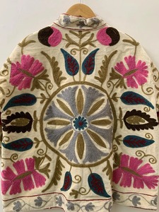 Veste en velours indien Suzani brodée à la main, style veste mi-saison, avec riche broderie orientale, veste en velours Suzani - Product Image 2