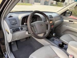 Precio bajo, Kia Borrego LX 2009, auto usado en venta - Product Image 3