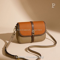 Mini sacs à bandoulière en cuir Night Out Essential Taille compacte Accents métalliques Teintes vibrantes Party Ready Statement Design tendance