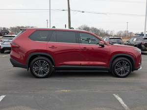( T&D ) รถยนต์โตโยต้า RAV4 SUV ปี 2023 มือสอง สภาพดีเยี่ยม - Product Image 3