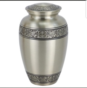 Urnes de crémation en fer faites à la main, élégantes, rondes, imprimées, commémoratives, en métal, en laiton, pour cendres, souvenir de crémation, vente en gros - Product Image 6