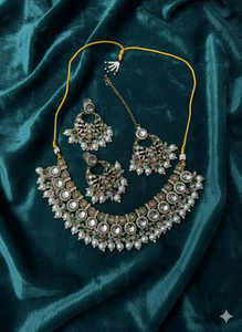 Parure de bijoux de créateur en zircon doré pour soirée, design traditionnel magnifique, collier ras-du-cou simple et boucles d'oreilles pour femme, mariage ethnique - Product Image 3