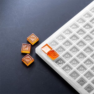 Molde de Silicona para Caramelos, 266 Cavidades, 3.5mL, Bandeja de Media Hoja para Bombones, Pralinés y Confitería, Uso en Línea de Producción de Confitería - Product Image 1