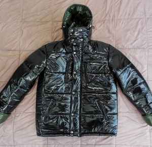 Blouson matelassé vintage en laine personnalisable avec logo brodé, capuche et motif patchwork 3D, service ODM/OEM disponible, taille XS pour l'hiver - Product Image 4