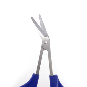 Ciseaux professionnels de traumatologie médicale vente en gros 14.7-18.5cm ciseaux à bandage en acier inoxydable manche en plastique ensemble d'instruments chirurgicaux - Product Image 4