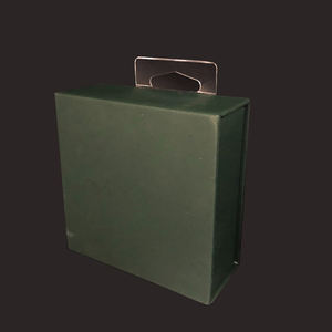 Languette de suspension Delta adhésive personnalisée en plastique PET - Product Image 3