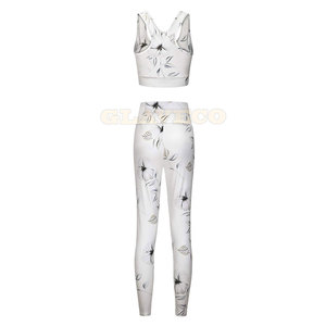 Ensemble de yoga sur mesure de style unique, ensemble de yoga de couleur unie, ensemble de yoga pour femmes de fabrication pakistanaise - Product Image 2