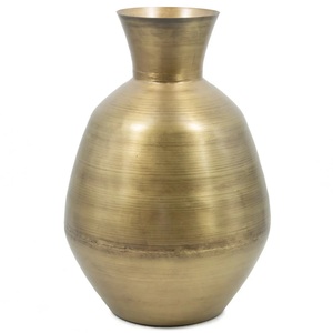 Vase à fleurs en métal Elite Home Decor Design artisanal en fer fabriqué à la main pour mariage Déclaration décorative - Product Image 3