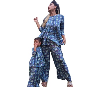Ensemble de pyjama en bambou à imprimé animalier bohème avec volants, manches longues, longueur cheville, design mignon, silhouette de plage pour filles, vêtements d'été - Product Image 1