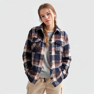 Veste en flanelle à carreaux 100% coton à capuche pour femmes, streetwear, veste en flanelle pour femmes, poche poitrine, vestes en flanelle à carreaux pour femmes - Product Image 3