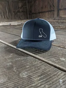 Wholesale Customized Business 6 Panels Slightly Curved Brim Trucker Hats Embroidery Outdoor Sporty Unisex 100% Cotton Twill - Product Image 4