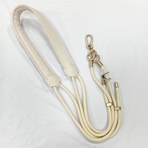 Nouvelles Tendances : Lanière Universelle pour Téléphone, Style Ethnique Vintage, Sangle Large en Tissu, Cordon Réglable pour le Cou et l'Épaule avec Patch de Fixation - Product Image 6