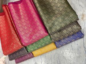 Vente en gros 100% tissu de soie tricoté Jacquard biologique vêtements imprimés de luxe pour la décoration intérieure mariages robe de brocart artisanat - Product Image 2