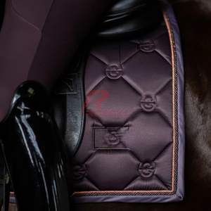 Almohadilla de sillín ecuestre inglesa con estilo, forro suave y transpirable, diseño acolchado duradero, soporte cómodo para caballos - Product Image 2