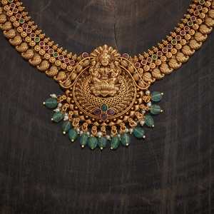 Antique Women's Zinc Alloy Tassel <b>Necklace</b> with <b>Ruby</b>-Green Synthetic Stones Elegant and Timeless for Wedding Occasions - Product Image 3