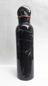 Botella de agua de cobre metálica de diseño de estilo único con tapa a prueba de fugas Capacidad de 1000ml para yoga y uso diario para agua potable - Product Image 5