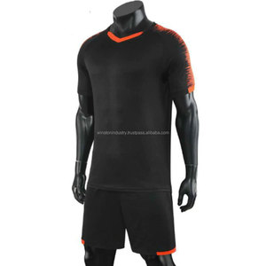 Chaussettes de maillot de football respirantes à séchage rapide professionnelles personnalisées, conception de vêtements de sport, chaussettes de maillot de sublimation respirantes pour le football - Product Image 2