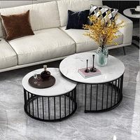 Ensemble de tables gigognes de luxe en marbre blanc avec cadre en acier inoxydable doré, mobilier décoratif écologique pour la maison - Vente en gros