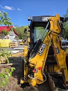 Chargeuse-pelleteuse sur pneus JCB 1CX d'occasion 2022, équipement de construction compact, jaune - Product Image 1
