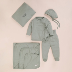 Conjunto de Ropa para Bebé de Primera Calidad, Orgánico, de Bambú y Elastano, Color Salvia, para el Hogar, India - Product Image 1