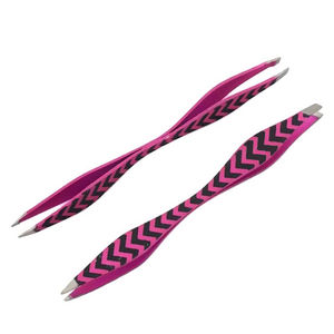 Pinza de Cejas de Doble Punta de Acero Inoxidable HERMANN MEDITECH, Herramienta de Precisión para la Eliminación Precisa del Vello y Extensiones de Cabello - Product Image 1