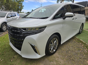 Toyota Alphard Hybride 2.5L E-4WD 2024 d'occasion en excellent état - Product Image 3