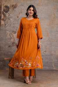 Pantalon de travail brodé en coton Collection Kurti et Dupatta Catalogue complet disponible au tarif de gros, collection premium. - Product Image 3