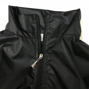 ชุดเสื้อกันลมแบบกำหนดเองราคาขายส่ง ชุดเสื้อกันลมผู้ชายทันสมัยแบบใหม่ พร้อมซิป ชุดเสื้อกันลมบางสำหรับฤดูหนาว ป้องกันลม - Product Image 2