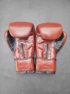Prix de gros OEM, gants de boxe Cleto Reyes en cuir véritable brun personnalisés pour les arts martiaux et les entraînements d'anniversaire, idée cadeau - Product Image 5