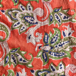 CHHAAPE Tela de Algodón Estampada a Mano para Mujer, Diseño Floral Paisley Tradicional, Base Naranja, Textil Indio - Product Image 3