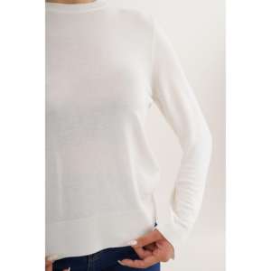 Suéter Blanco de Cuello Redondo para Mujer, Tejido Fino, Producto al por Mayor - Product Image 2