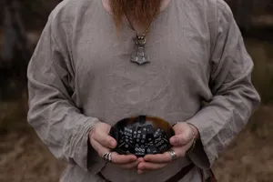 ลูกเต๋าเล่นเกมธรรมชาติ4ด้านปรับแต่งได้สไตล์ทะเลทรงสี่เหลี่ยมแกะสลักขนาดตามต้องการ - Product Image 6