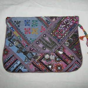 Grado superior Venta al por mayor Vintage Banjara Tribal Bag Diseñador bordado Banjara Cultch Gypsy Bags Vintage elegante Cultch Bag - Product Image 1
