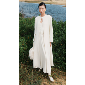 Deknit กลับซาติน Georgette ผ้าเซ็กซี่ DIA V คอห่อชุด V คอชุดสตรีสีดําสีขาวซิปด้านหลัง - Product Image 1