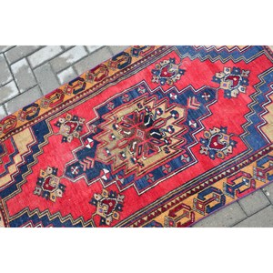 Tapis turc d'appoint 2,9 x 6,1 pieds, tapis marocain vintage rouge - Product Image 5