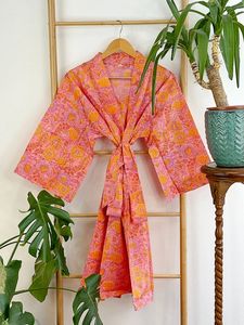 Otoño Invierno Navidad Kimono Coverup Algodón puro Melocotón Rosa Naranja Caléndula Estampado floral Hasta el suelo Casa Robe Natural - Product Image 4
