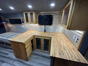 Casa Rodante Moderna de Acero Personalizada con Energía Integrada, Opciones de 40 pies/20 pies en Venta - Product Image 2