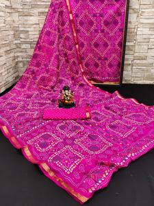 Derniers blocs de soie en taffetas et bordure de tissage jacquard avec riche imprimé Palau Fancy Sari en vente en ligne - Product Image 2